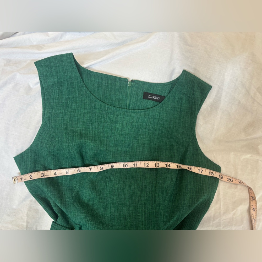 Ellen Tracy Elegant Green Sleeveless Belted Dress Size 10 - Picture 8 of 16